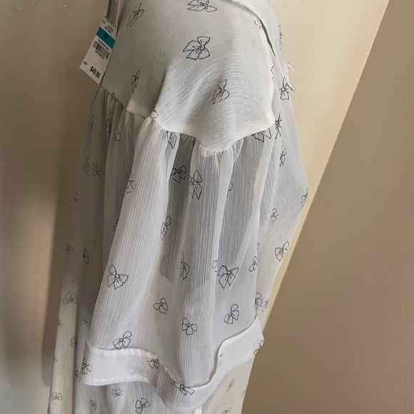 Woman’s blouse - Picture 9 of 10